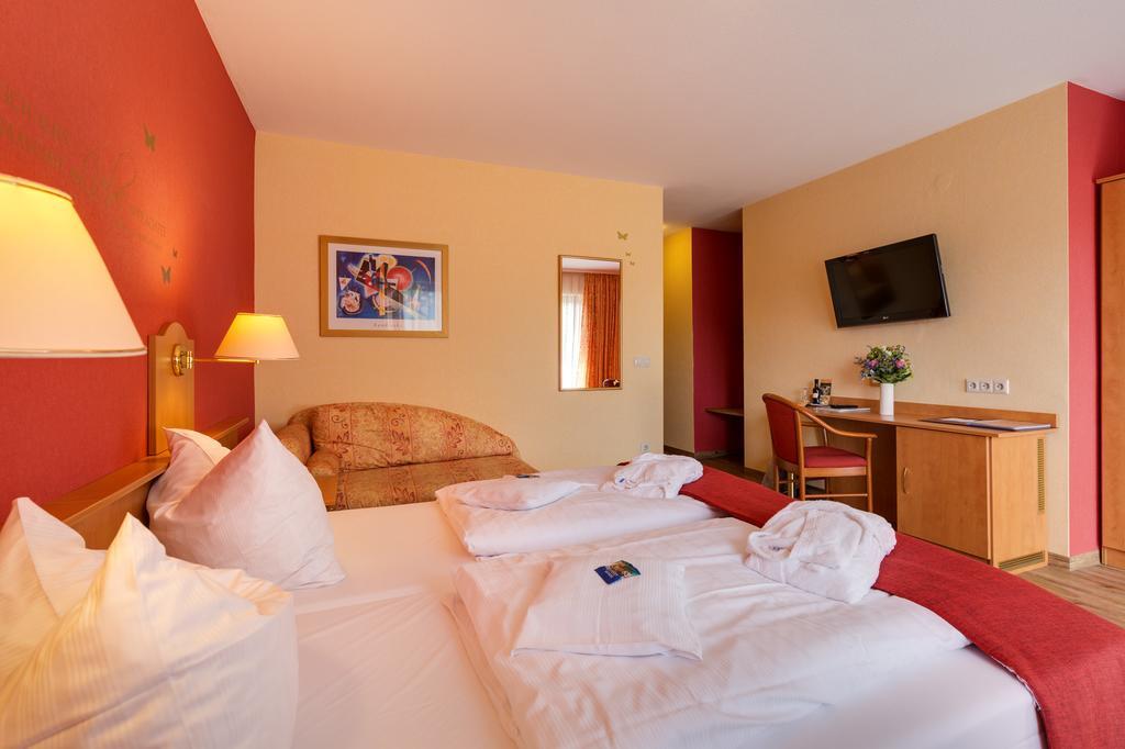 Hotel Die Kleine Blume Erfweiler Bagian luar foto