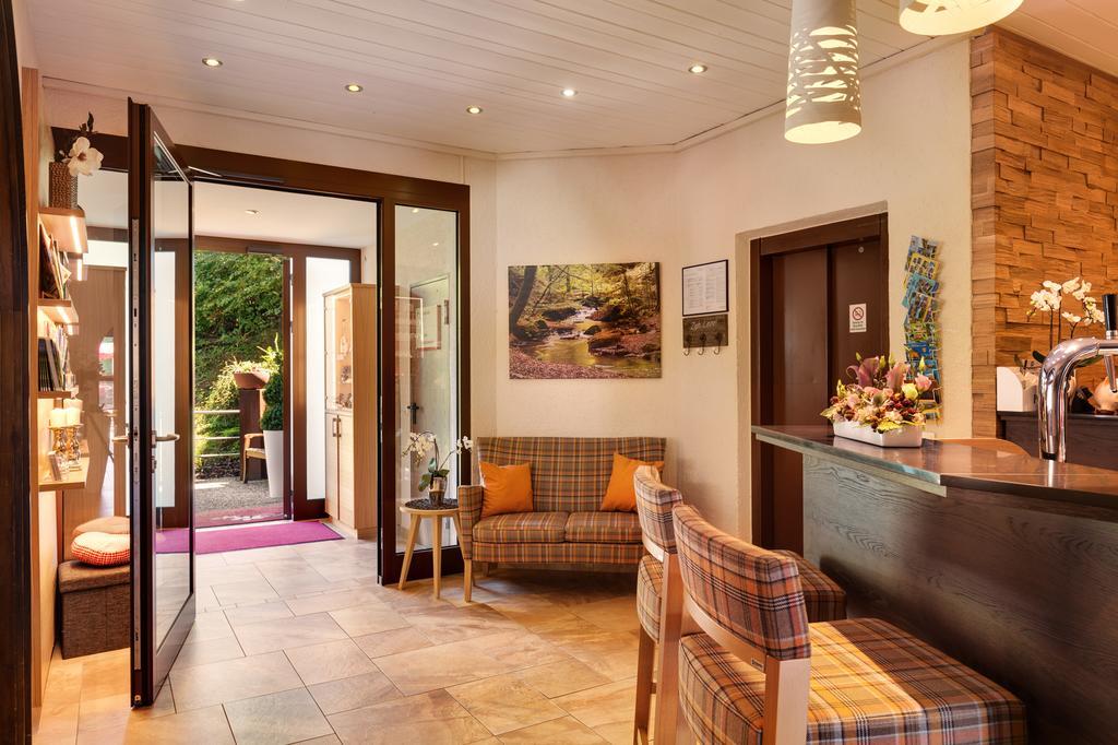 Hotel Die Kleine Blume Erfweiler Bagian luar foto