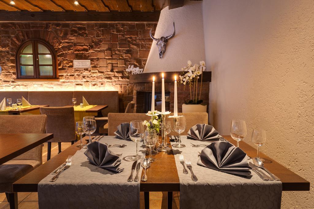 Hotel Die Kleine Blume Erfweiler Bagian luar foto